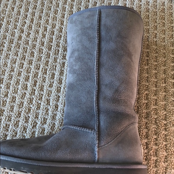 Like new Tall Ugg boots - Picture 5 of 6